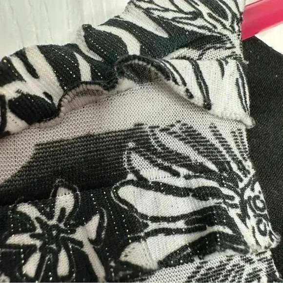 R&M Richards Ruffled Fabric Blazer Black & White Floral Size 14W - Picture 5 of 16